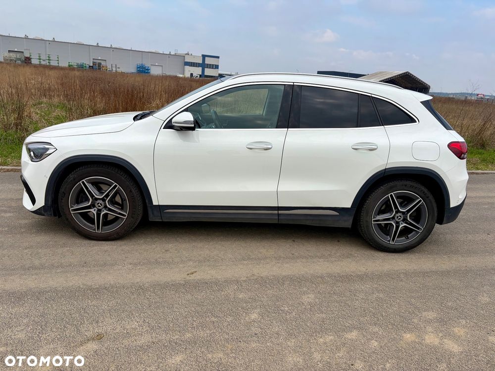 Mercedes-Benz GLA 250 4-Matic AMG Line - 13