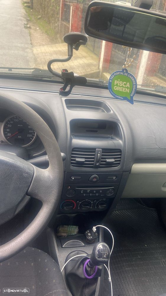 Renault Clio 1.2 16V S - 4