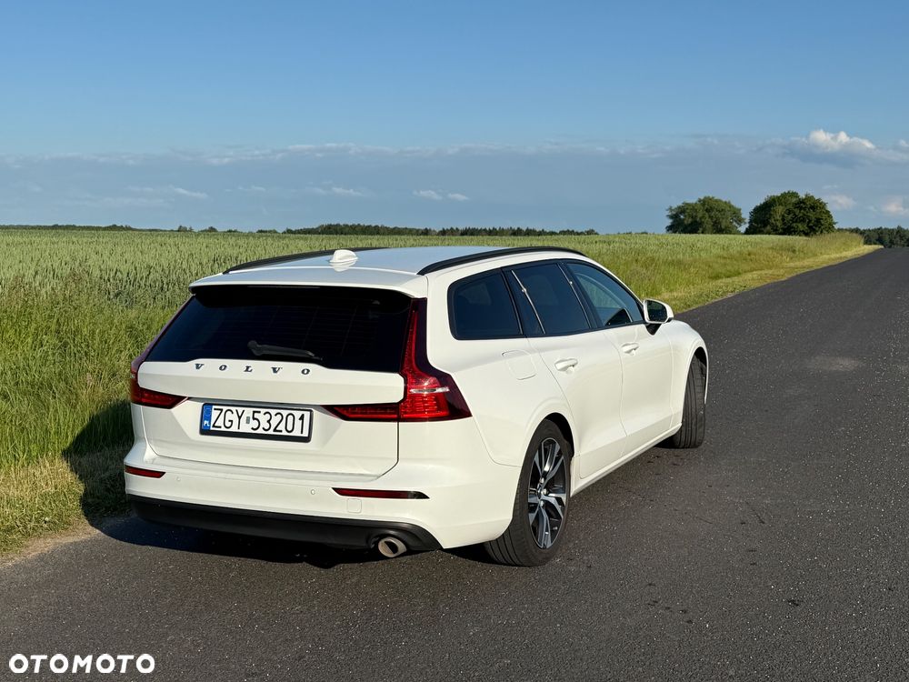 Volvo V60 D3 Momentum Pro - 3