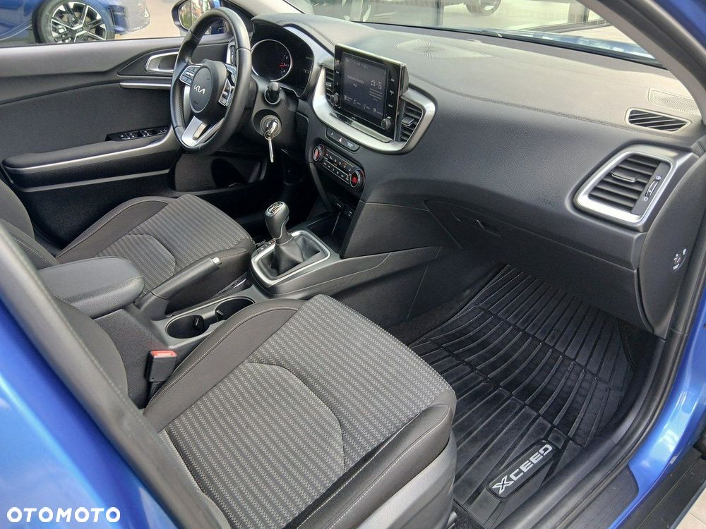 Kia XCeed 1.5 T-GDI M - 21