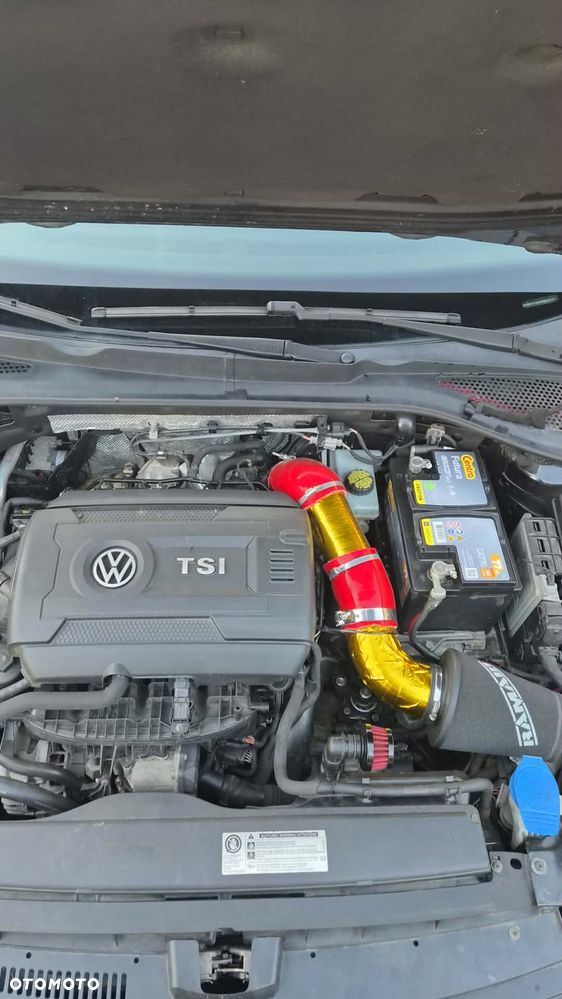 Volkswagen Golf - 16