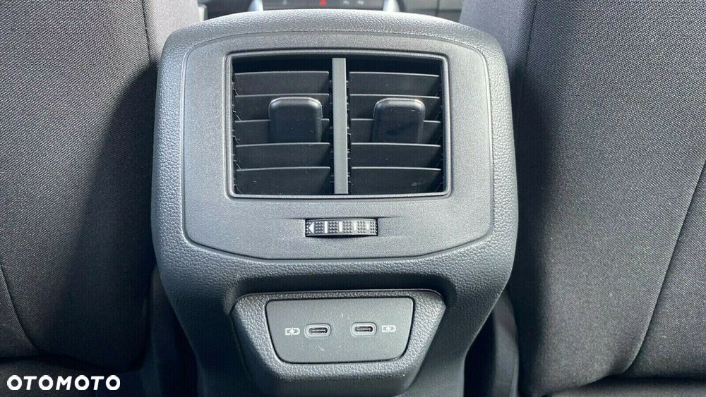 Volkswagen T-Roc 1.5 TSI Life DSG - 23