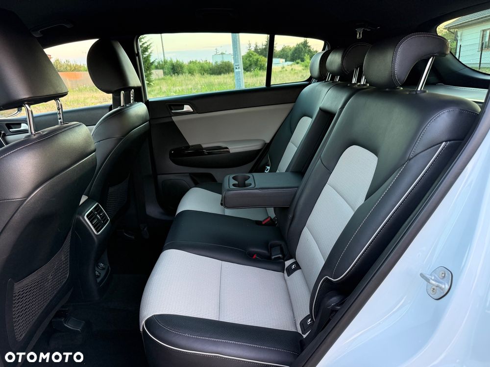 Kia Sportage 2.0 CRDI 184 AWD Platinum Edition - 26