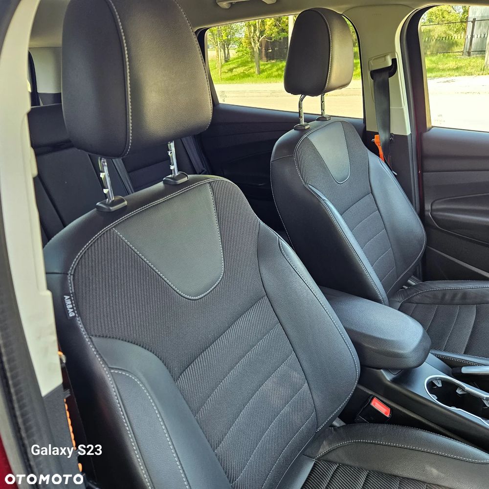 Ford Kuga 1.5 EcoBoost 2x4 Titanium - 27