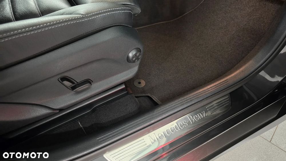 Mercedes-Benz GLC 300 de 4Matic 9G-TRONIC AMG Line Plus - 16