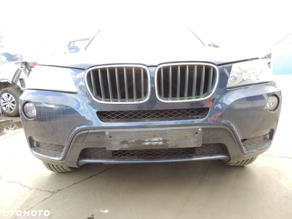 Zderzak przód BMW X3 F25 '12 Uszkodzony - 5