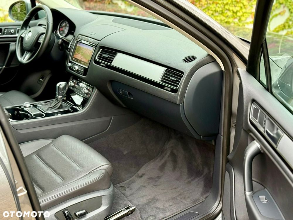 Volkswagen Touareg - 9
