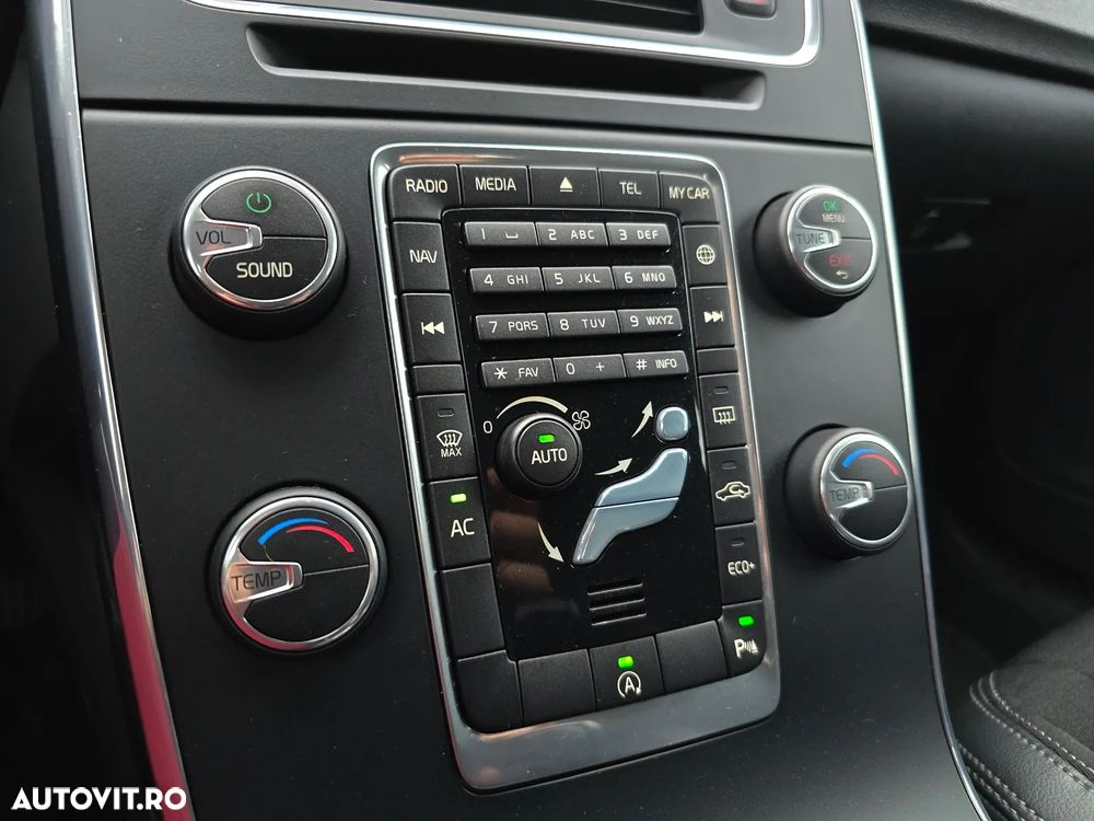 Volvo V60 D3 Geartronic Momentum - 13