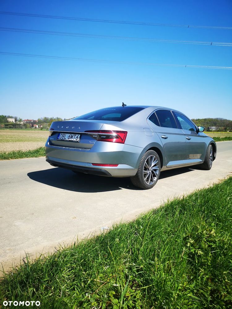Skoda Superb 2.0 TDI SCR 4x4 Style DSG - 8