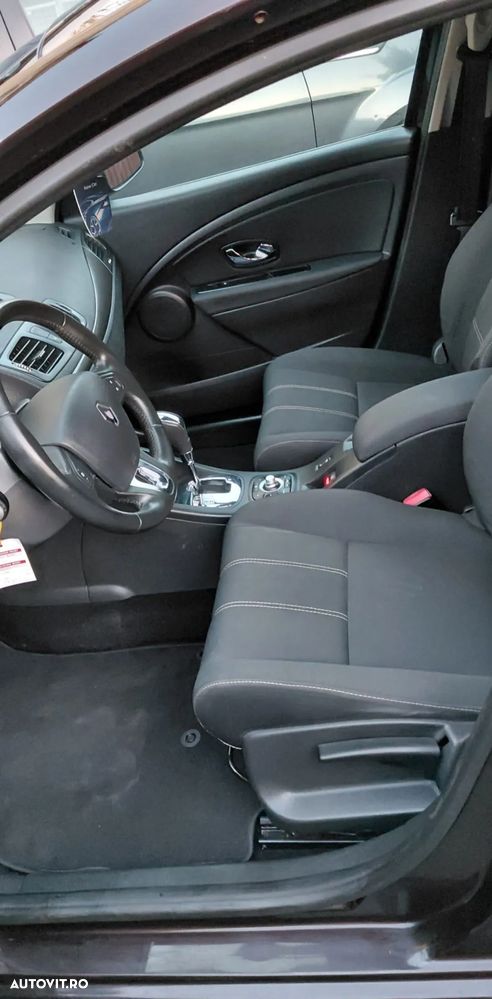 Renault Megane 1.5 dCi EDC Olympic - 6