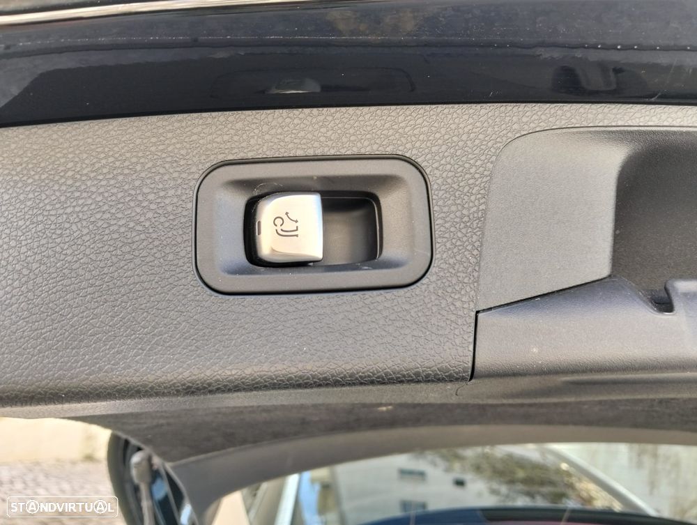 Mercedes-Benz E 300 de 9G-TRONIC Exclusive - 16