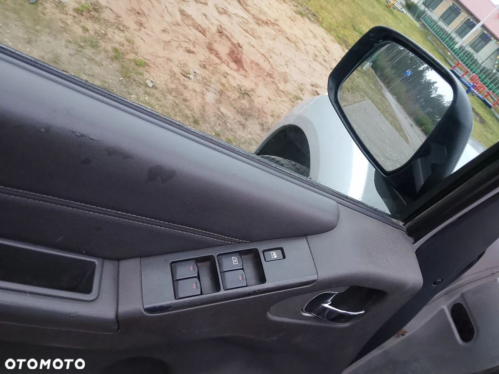 Nissan Navara 2.5 D FE Long EU5 - 12