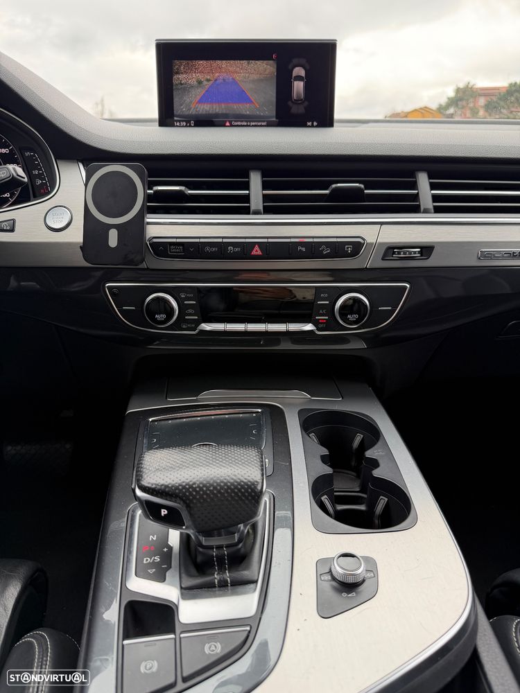 Audi Q7 3.0 TDI quattro S-line Tiptronic 7L - 14