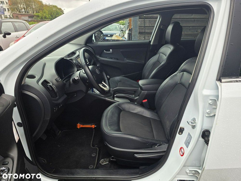 Kia Sportage - 10
