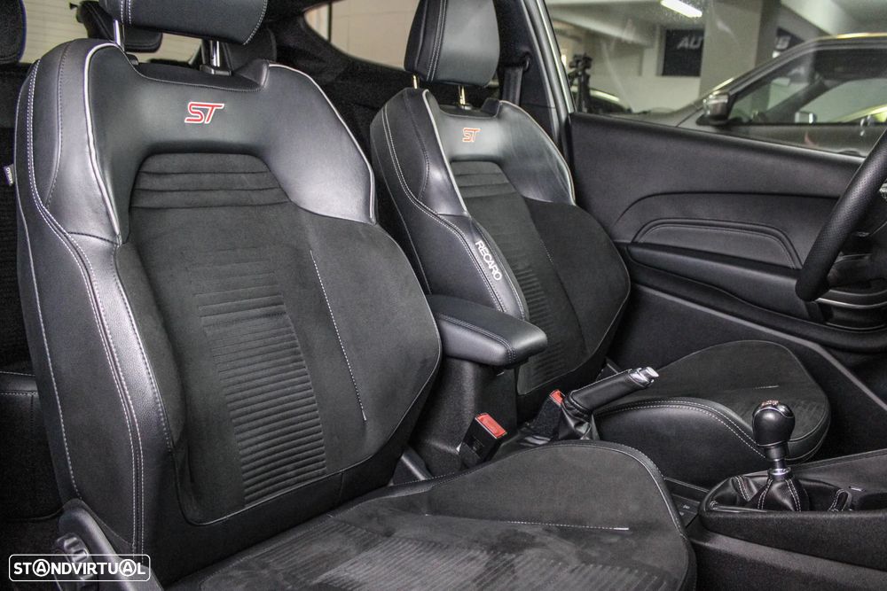 Ford Fiesta 1.5 EcoBoost S&S ST X - 21