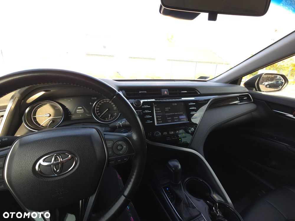 Toyota Camry 2.5 Hybrid Comfort CVT - 33