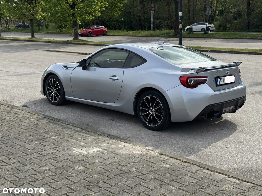 Toyota GT86 2.0 Premium - 10