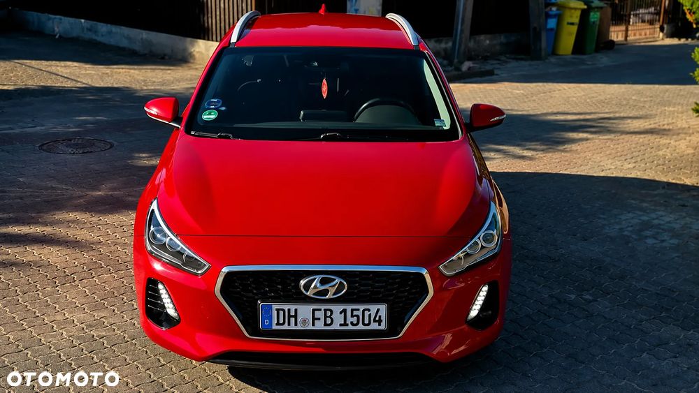 Hyundai i30 blue 1.6 CRDi Passion - 6