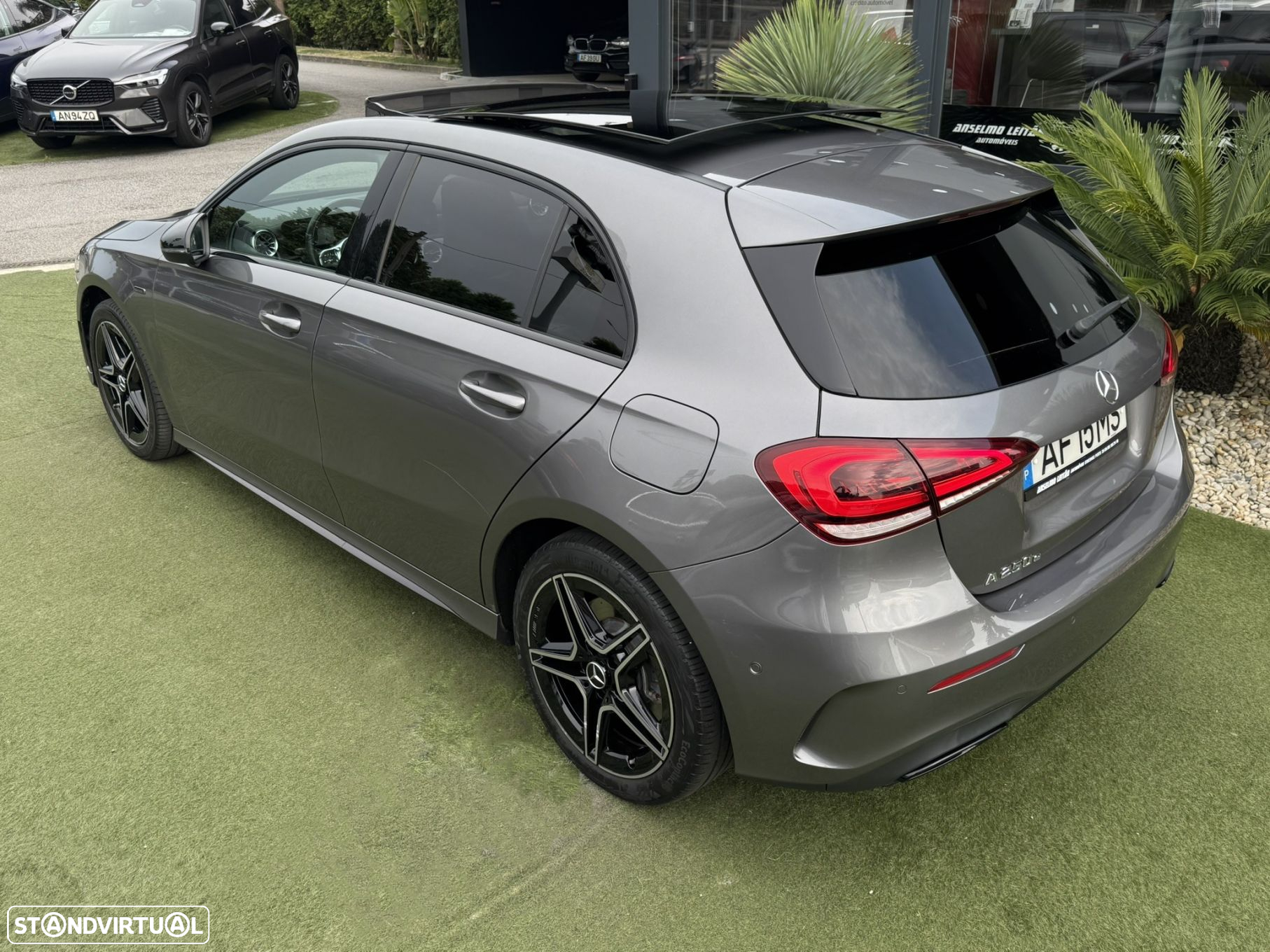 Mercedes-Benz A 250 e AMG Line - 14