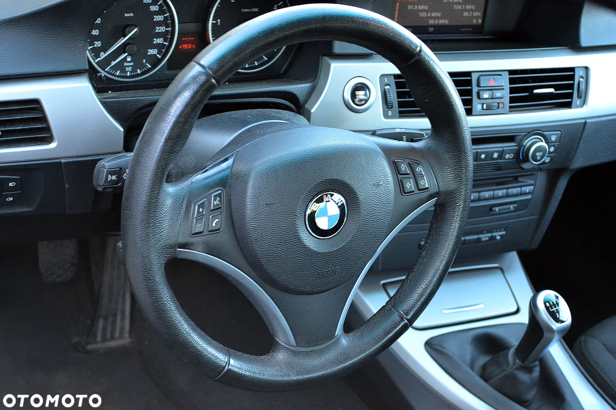 BMW Seria 3 318d - 13