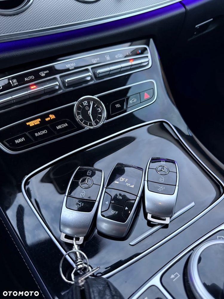 Mercedes-Benz Klasa E - 19