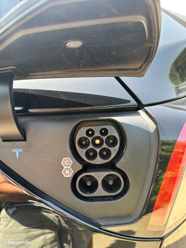 Tesla Model Y Long Range Tração Integral - 11