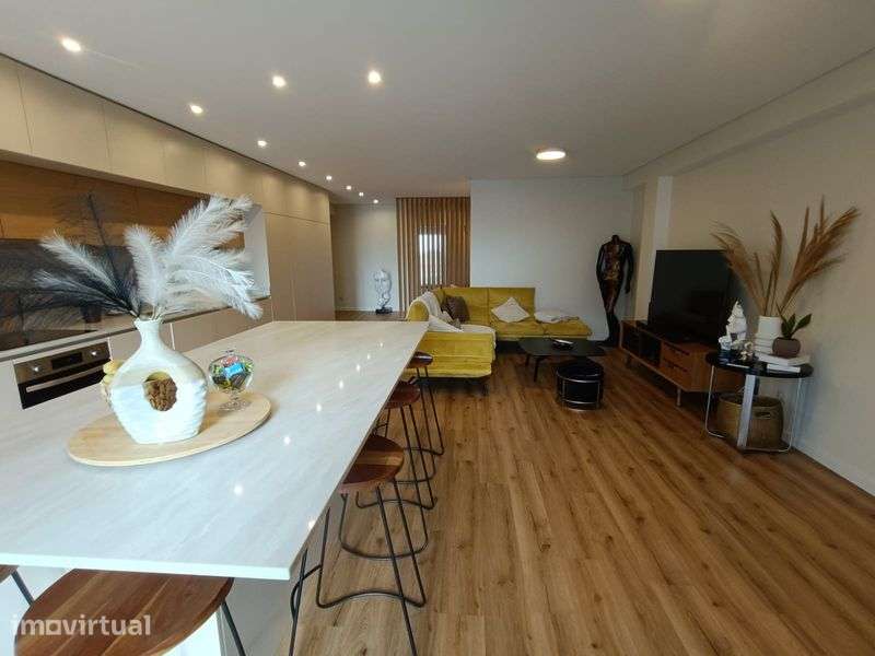 T3 Renovado em Aver-o-mar - Grande imagem: 2/10