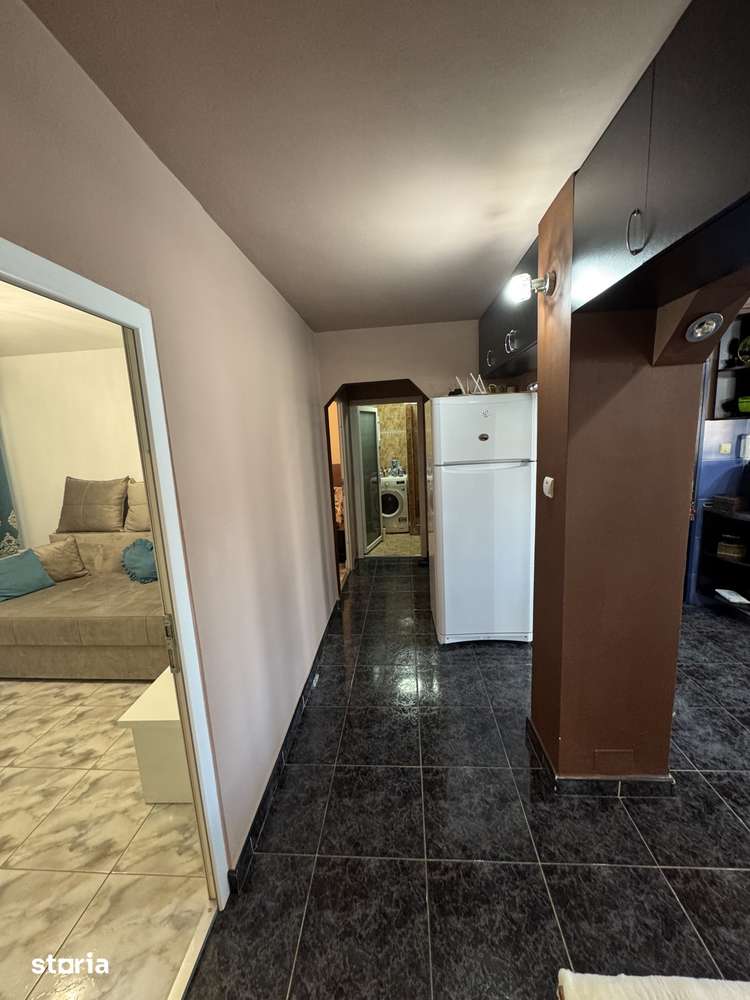 Apartament cu 4 camere, 90 mp, et. 3 din 4, Bld. Sanatatii, Micro 16 — fotografia 3