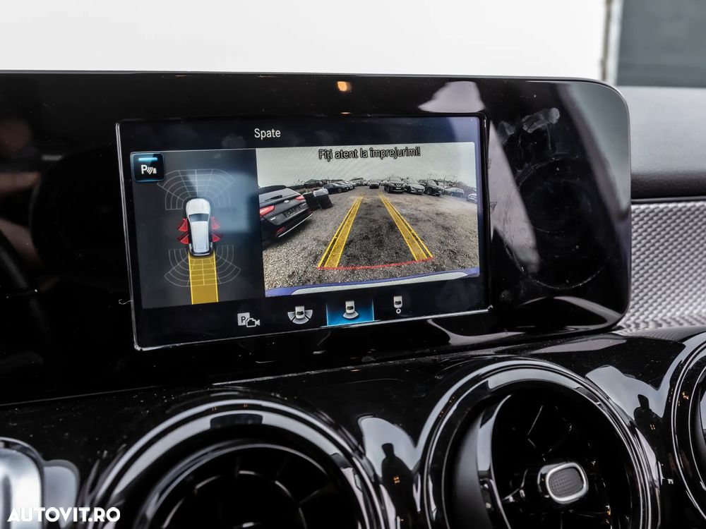 Mercedes-Benz GLB 180 d 8G-DCT - 19