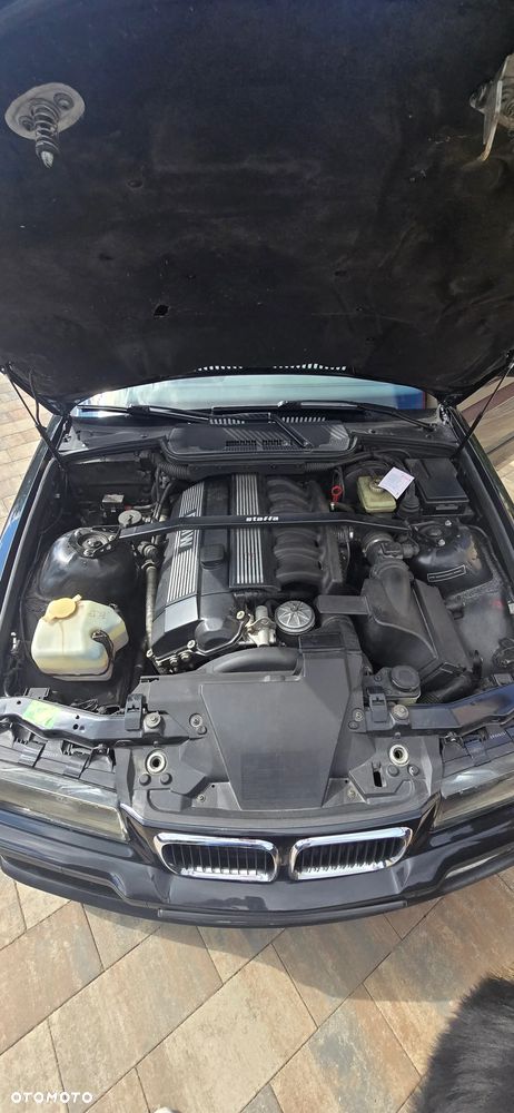 BMW Seria 3 328i - 9