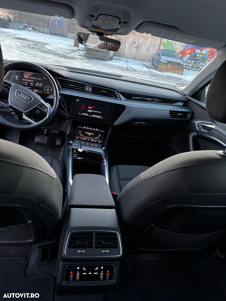 Audi e-tron 55 quattro advanced - 36