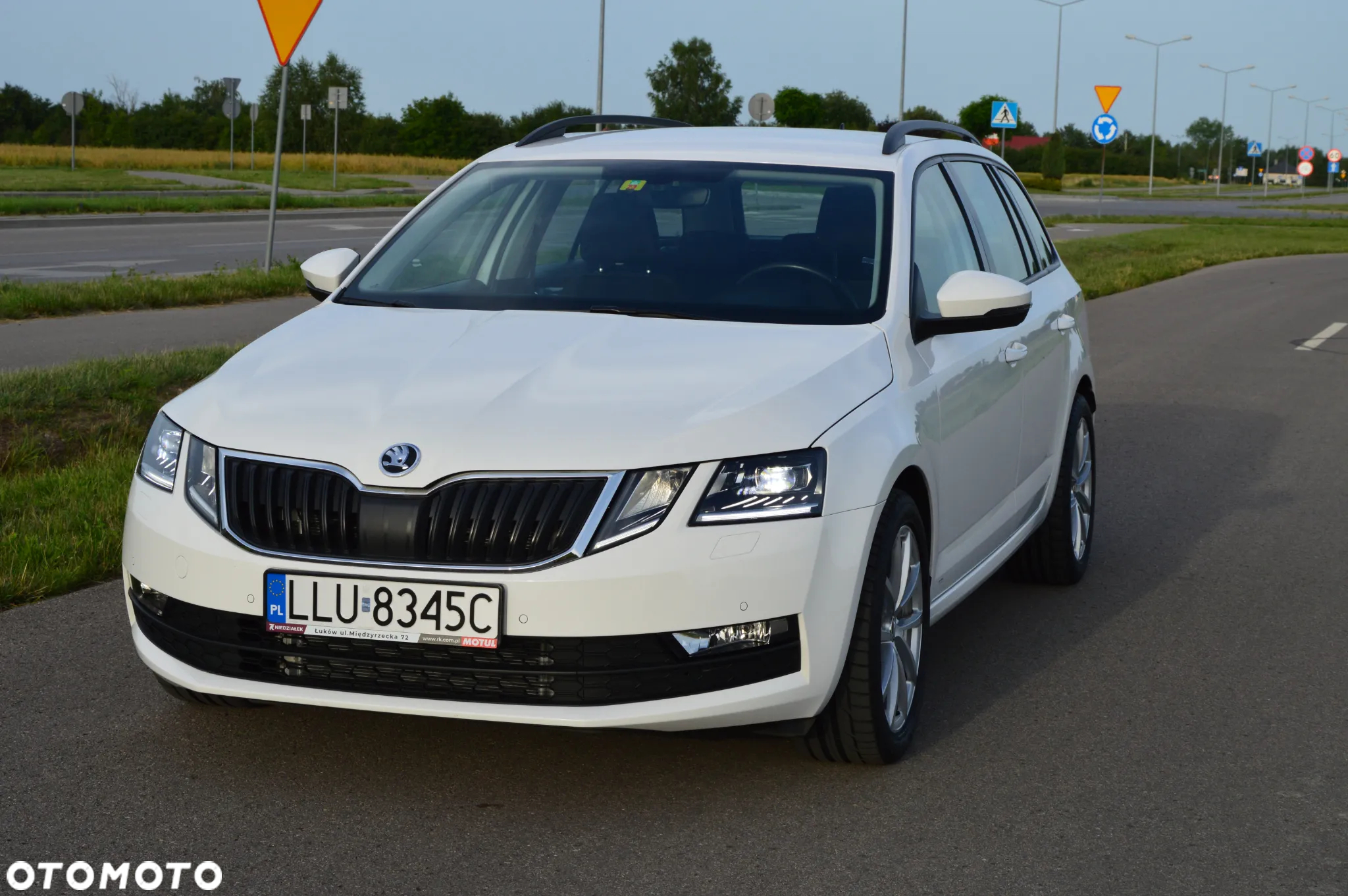 Skoda Octavia 2.0 TDI DSG 4x4 Ambition - 4
