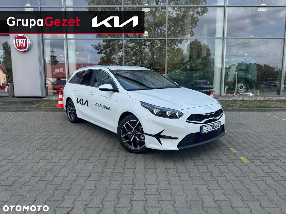 Kia Ceed - 1