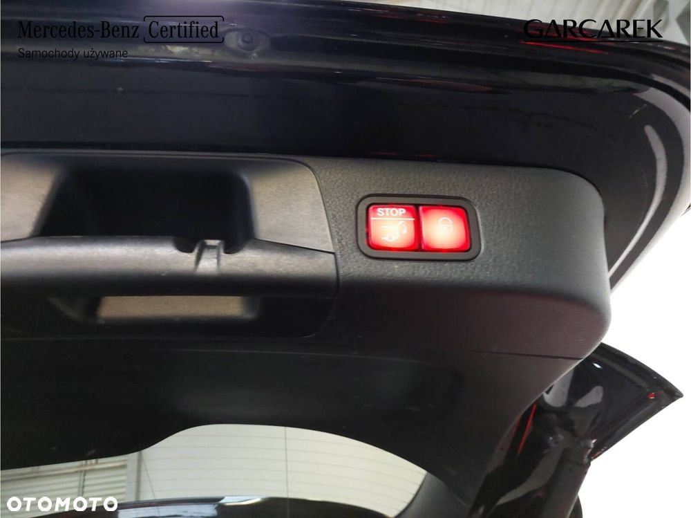 Mercedes-Benz GLB 200 4-Matic AMG Line 8G-DCT - 14