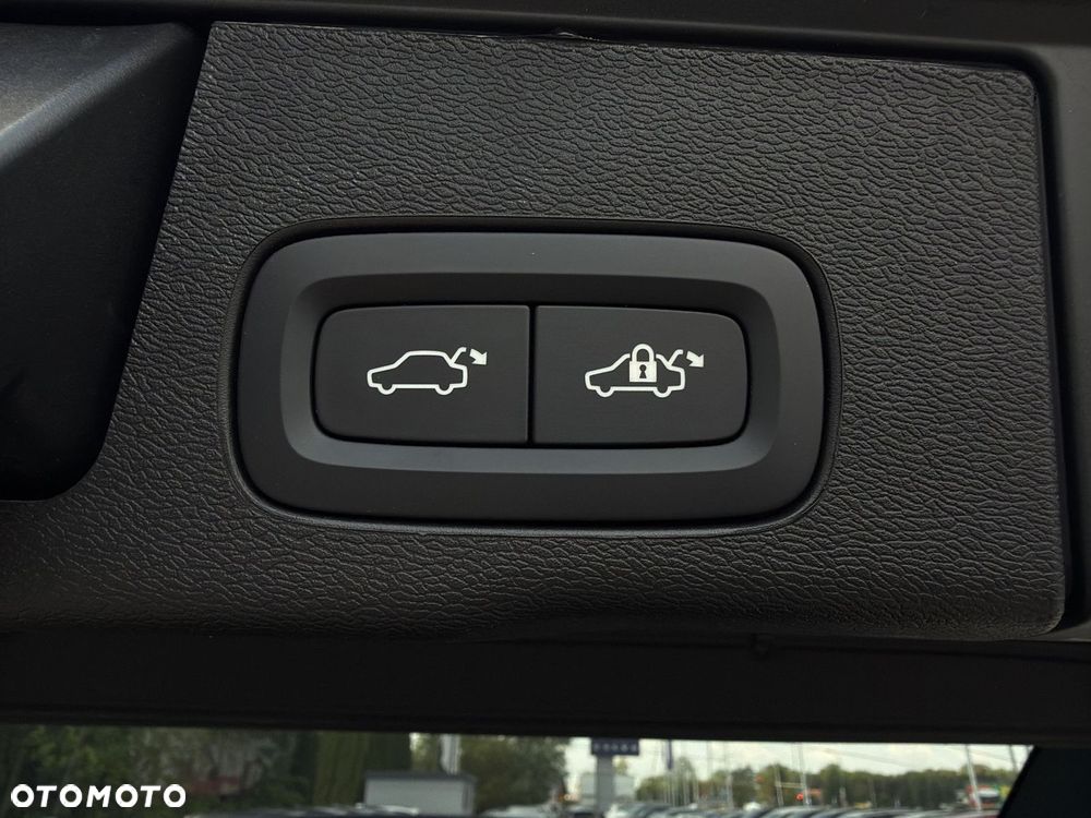Volvo XC 60 - 32