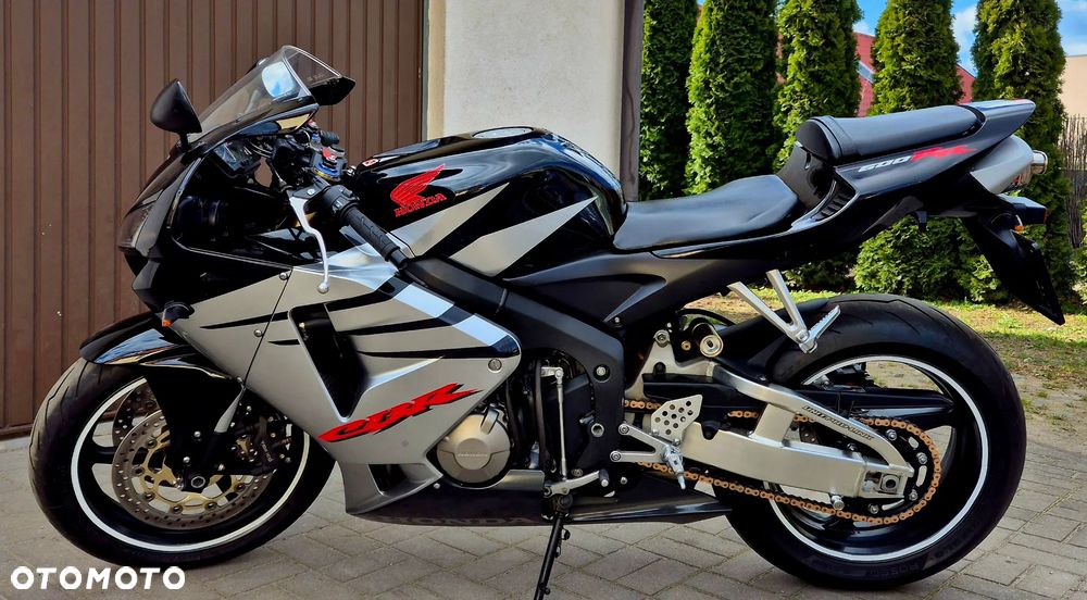 Honda CBR - 11