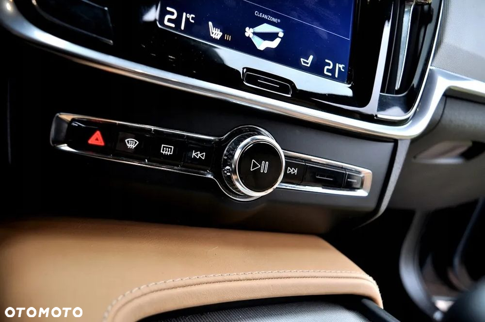 Volvo V90 D4 Geartronic Inscription - 24