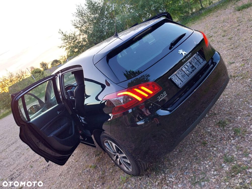 Peugeot 308 BlueHDi 130 Stop & Start Allure Business-Paket - 33