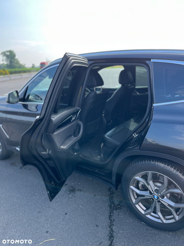BMW X3 xDrive20i xLine - 11