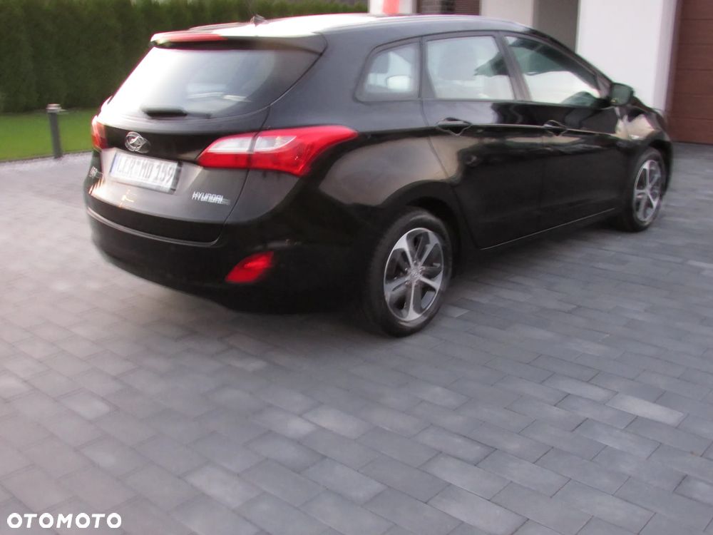 Hyundai i30 1.4 Comfort - 10