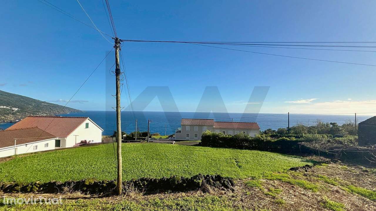 Moradia T2 em Pedra com Potencial de Reabilitação e Vista sob o Atlânt - Grande imagem: 2/27