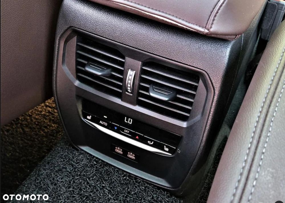 BMW Seria 3 M340i xDrive - 17