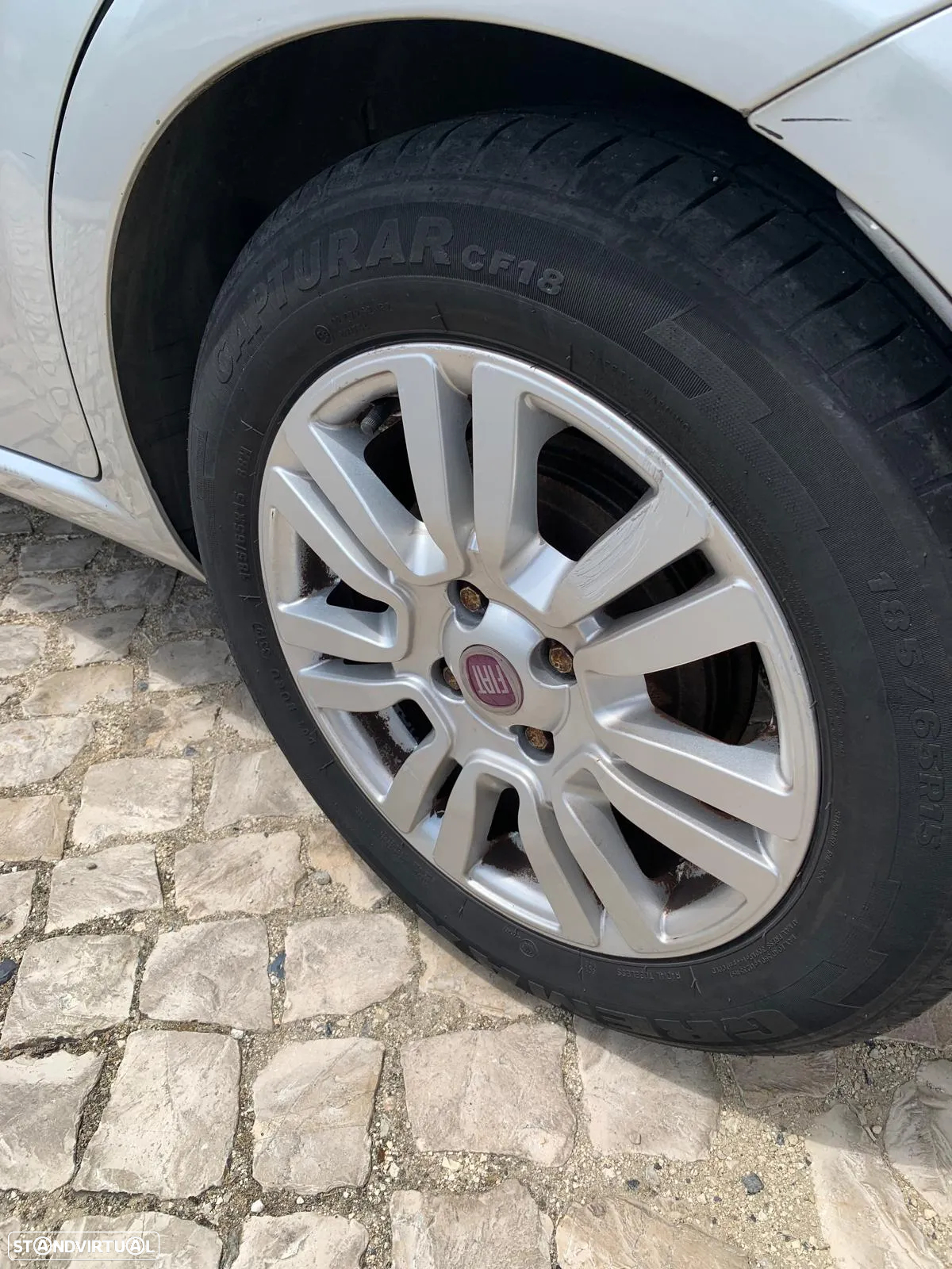 Fiat Punto 1.3 M-Jet Lounge S&S - 31
