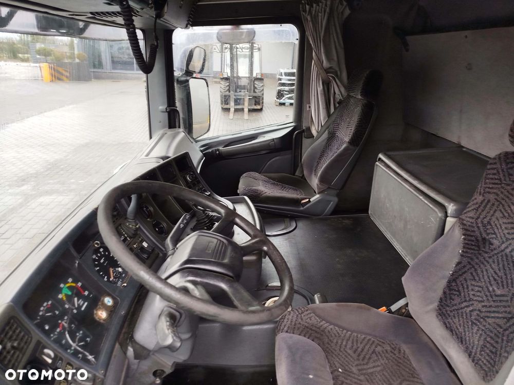 KABINA SCANIA 124 - 8