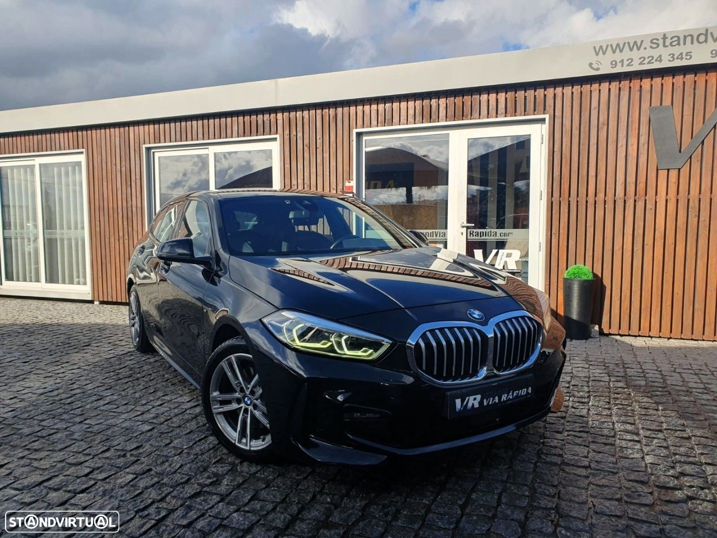 BMW 116 d Pack Desportivo M - 23