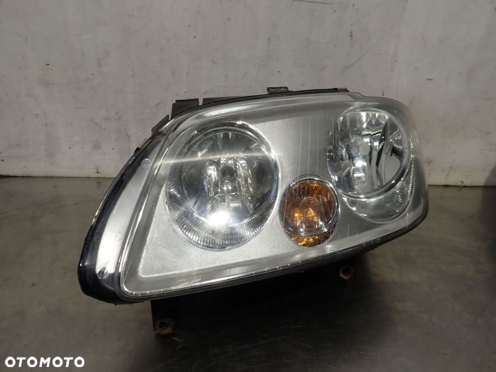 LAMPA LEWA PRZEDNIA VOLKSWAGEN CADDY III - 1