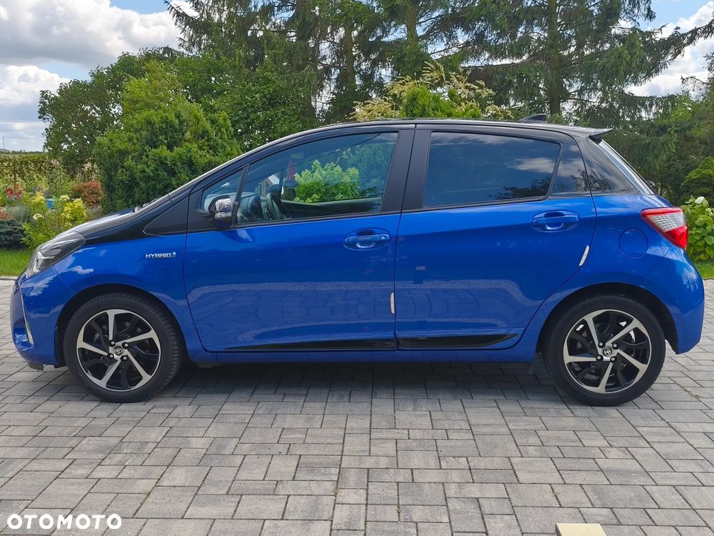 Toyota Yaris Hybrid 100 Premium EU6 - 11