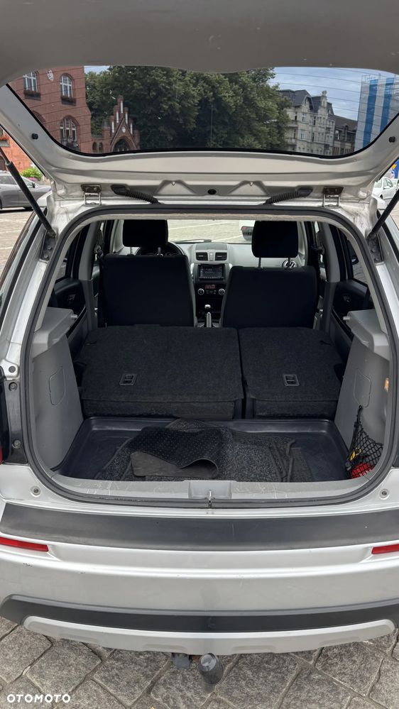 Suzuki SX4 1.6 Comfort Plus - 17