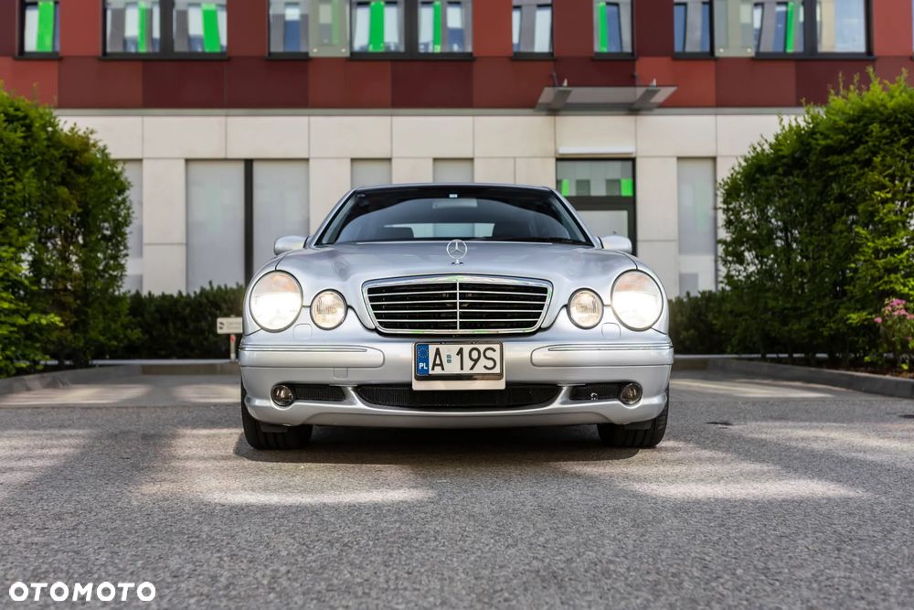 Mercedes-Benz Klasa E - 7
