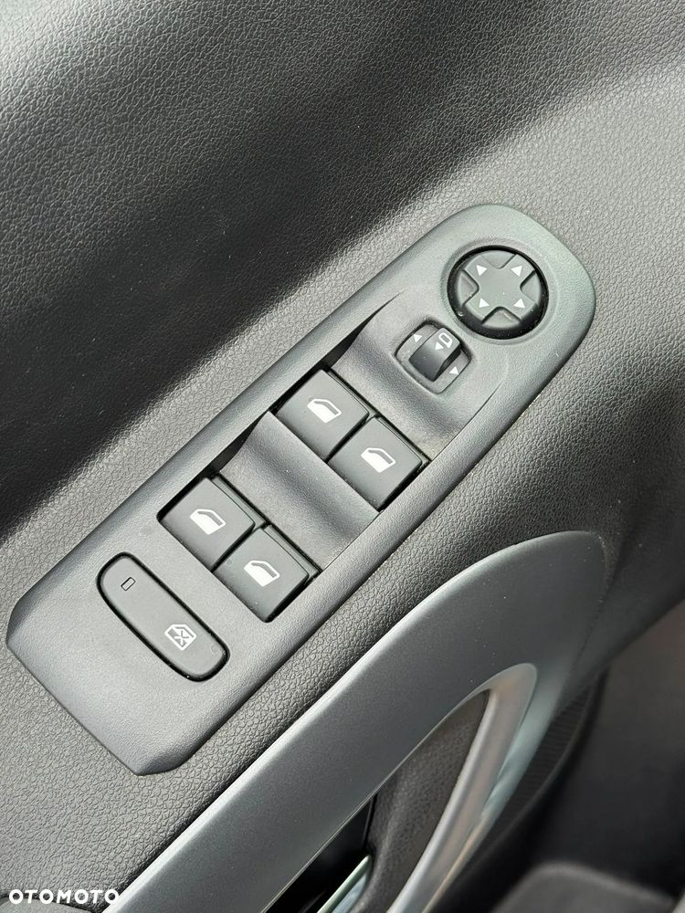 Citroën Berlingo XL 1.5 BlueHDI Max S&S EAT8 - 22